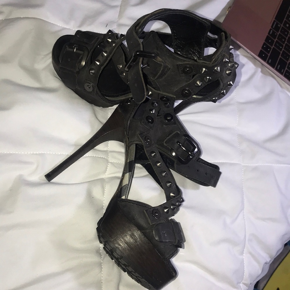 Burberry Winter Storms platformed sandals